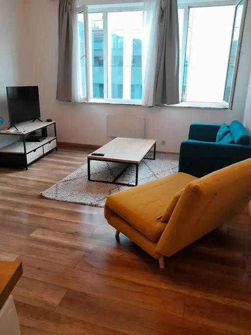 Design Studio Perfectly Located - Eu Madou - Park Apartment Brussels