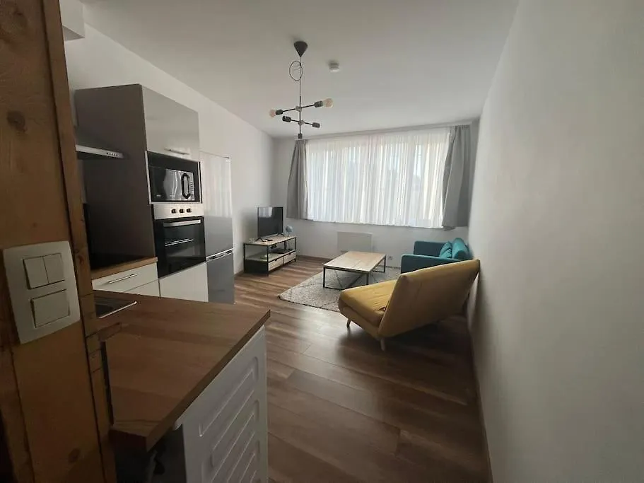 Design Studio Perfectly Located - Eu Madou - Park Apartment Brussels