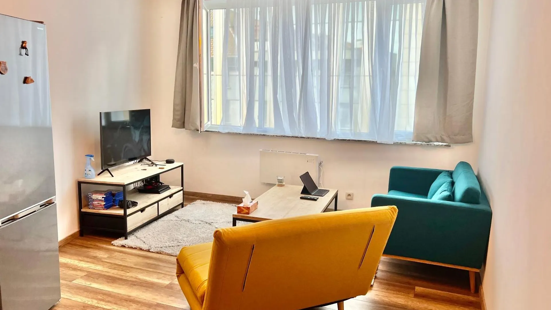 Design Studio Perfectly Located - Eu Madou - Park Apartment Brussels