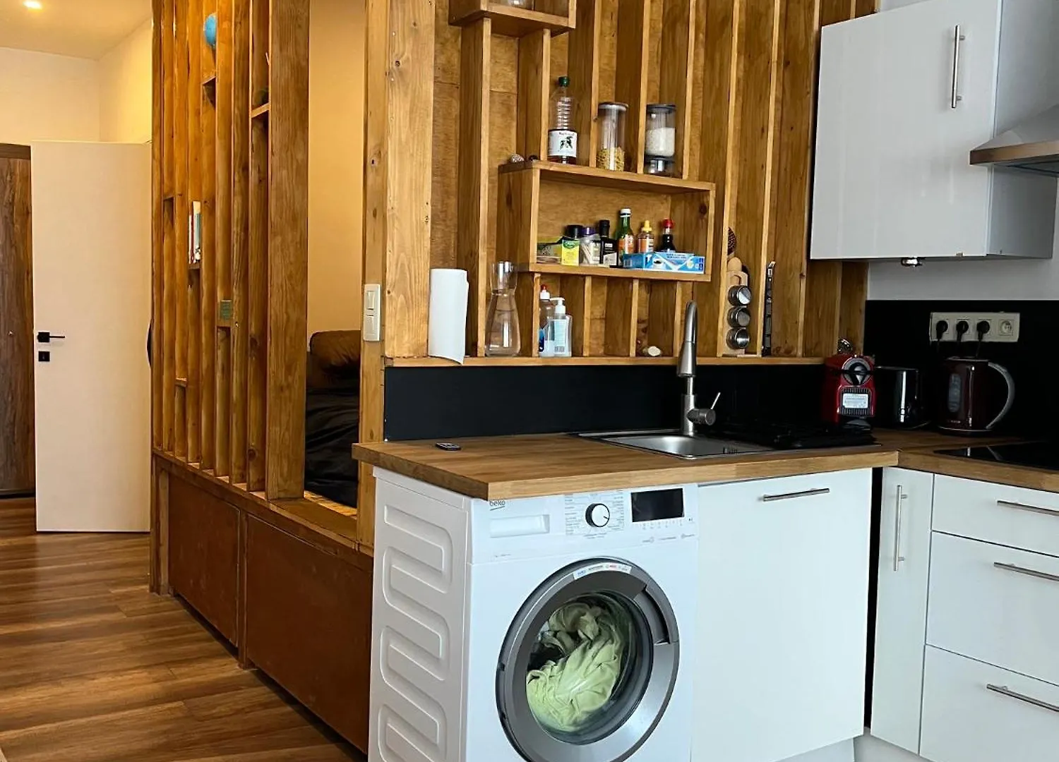 Design Studio Perfectly Located - Eu Madou - Park Apartment Brussels